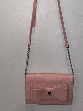 Pink Heart-Embossed Patern Betsey Johnson Crossbody Bag with Bow